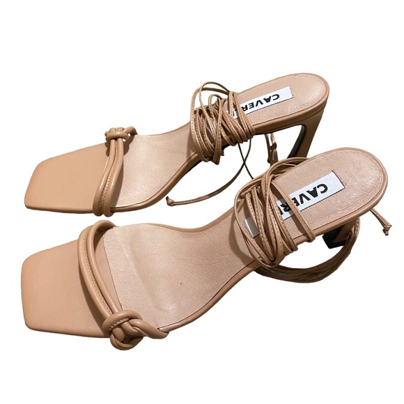Worn Once Caverley Dora Beige Tan Ankle Tie Sandal Women's 40 or 10 - Picture 1 of 6